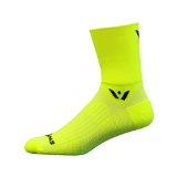 Swiftwick Aspire Four Sock Hi-Vis Yellow, L – Men’s